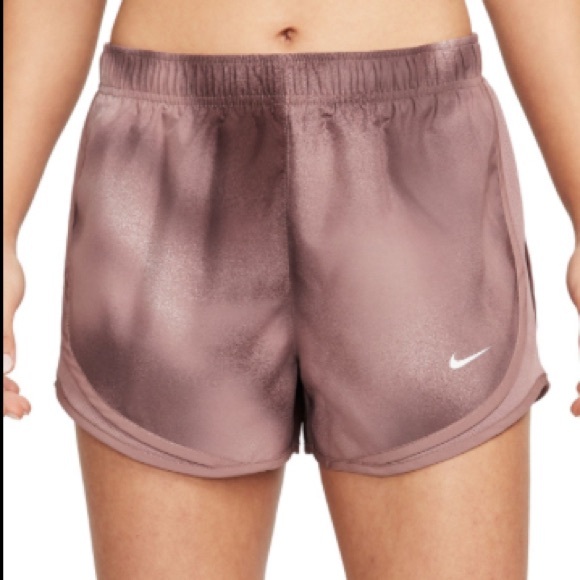 Nike NWT Small women's tempo running shorts dry fit smokey mauve - Picture 1 of 11